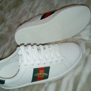 Women's Gucci Sneakers Size 37
